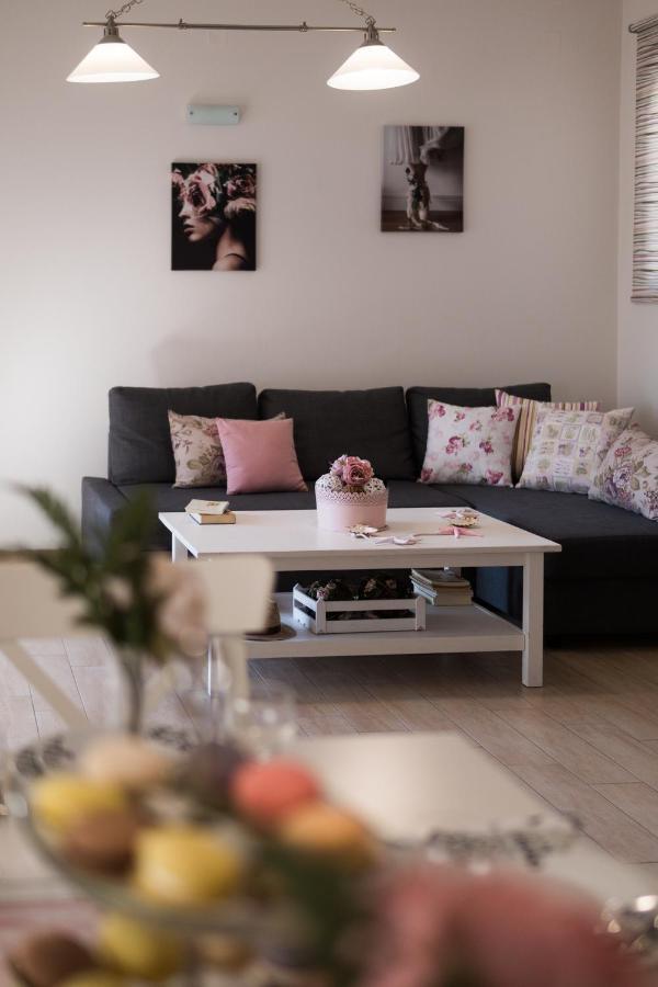פלטאריה Velanidia Apartments מראה חיצוני תמונה